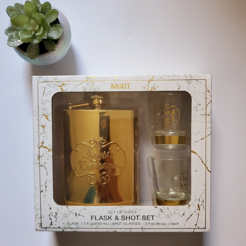 Mixit gold flask & shot glass NIB gift set